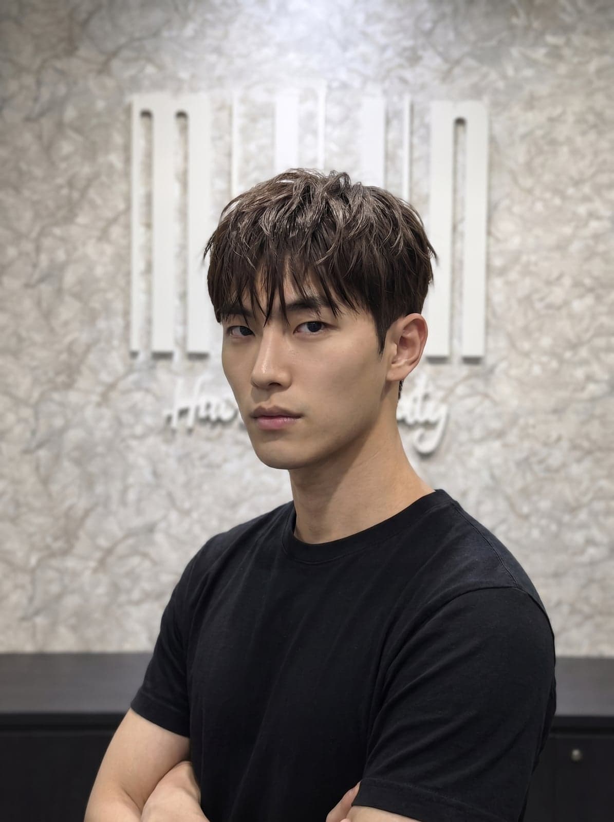 Men hairstyle textured fringe haircut